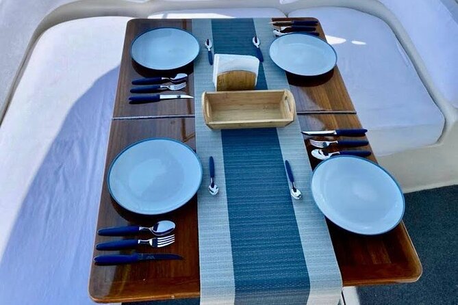 Los Cabos Yacht Adventure - Arch, Snorkel, Lunch, Drinks 1-18ppl - Service that feels personal
