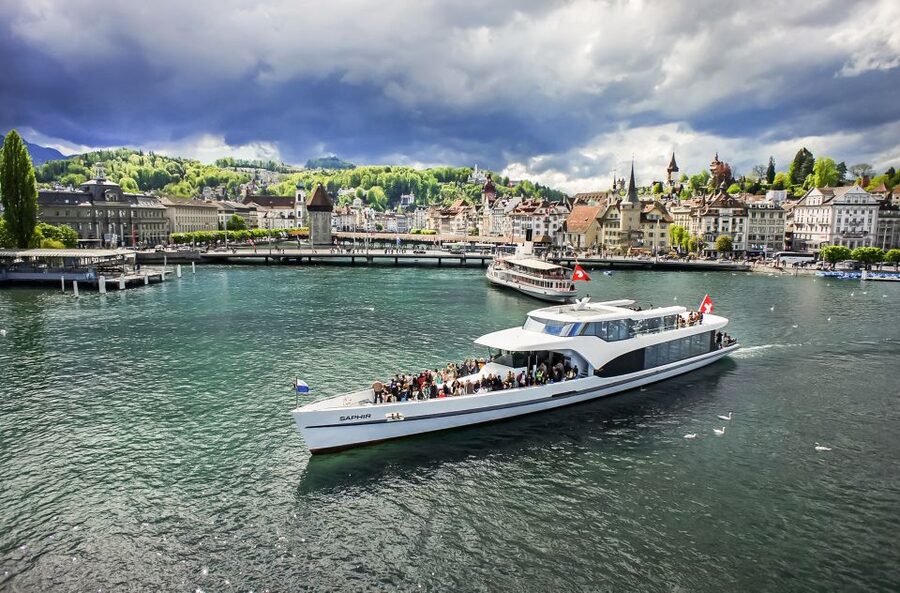 Lucerne: 1-Hour Cruise on Panoramic Yacht - Finding Pier 7 at Schweizerhofquai