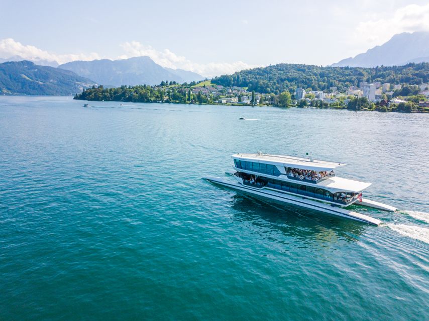 Lucerne: Round-Trip Catamaran Cruise on Lake Lucerne - Pier 3: A very easy Lucerne departure