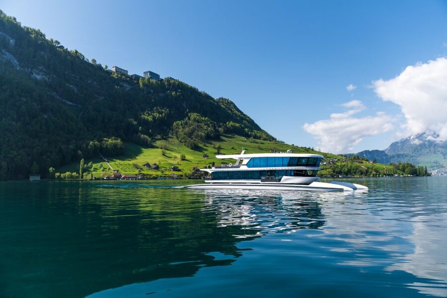 Lucerne: Round-Trip Catamaran Cruise on Lake Lucerne - What the round trip really includes