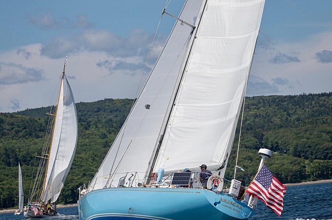 Luxury Camden Sailing Experience - The short route from Camden harbor