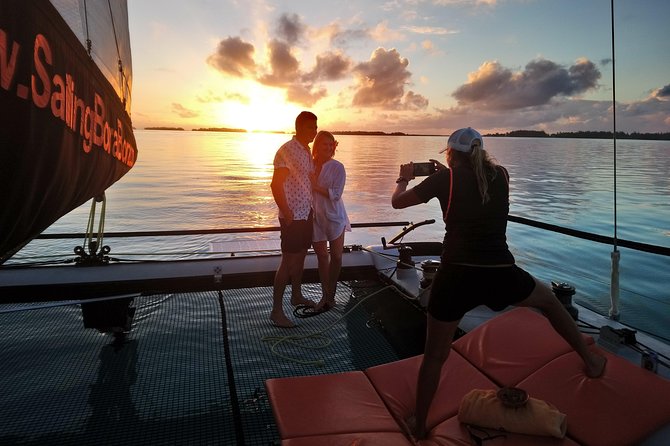 LUXURY Catamaran Bora Bora : The Sunset Escape - A quiet sail around Bora Bora at sunset