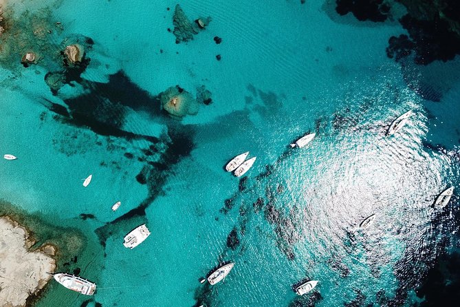 Luxury catamaran from Porto Rafael-Palau to the Maddalena Archipelago - What the small catamaran format feels like
