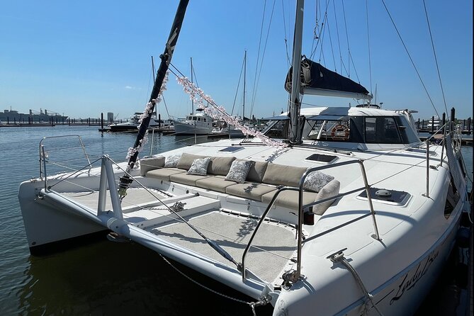 Luxury Catamaran Private Tour Baltimore Harbor - A historic monument and the chance for sunset