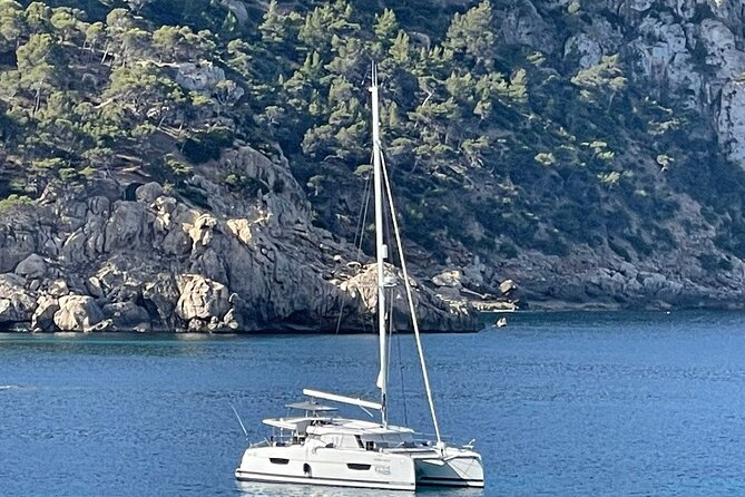 Luxury Catamaran sailing with welcome Drinks Tapas Max10-12Person - Key things to know before you book