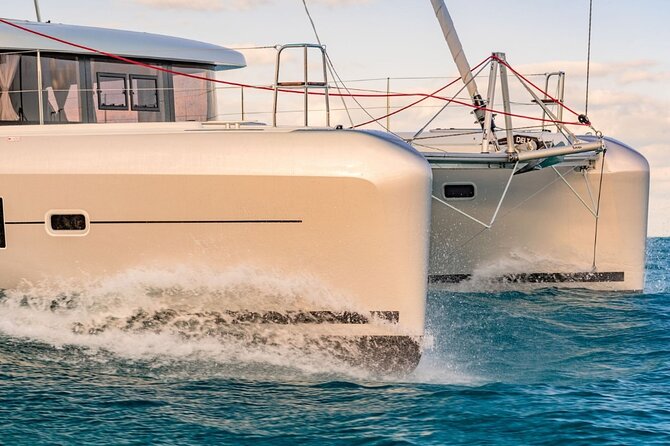 LUXURY Catamaran Sunset and Wine cruise - Leaving Alcântara and finding the boat