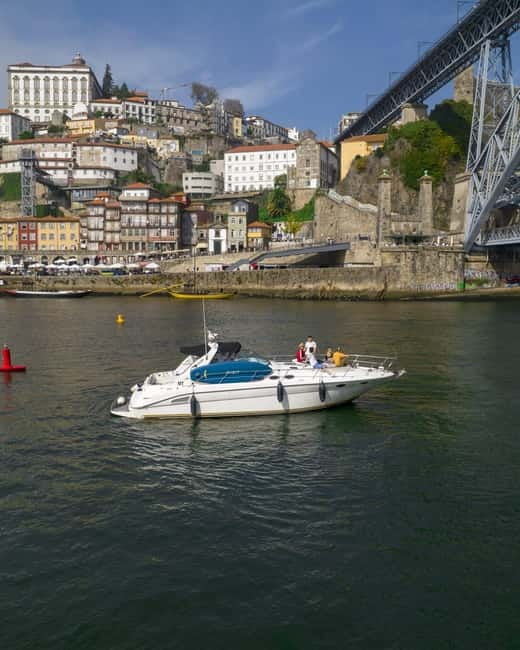 Luxury Douro Yacht Tour: Scenic Views & Complimentary Drinks - Who will enjoy this cruise most?