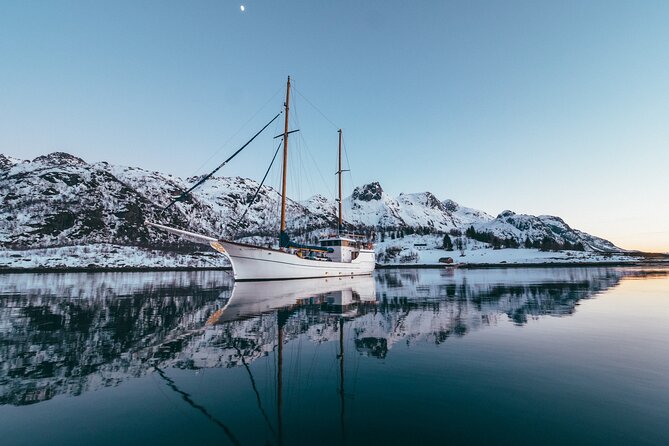 Luxury Northern Lights Yacht Cruise with Hot Tub from Tromsø - The drawbacks you should weigh