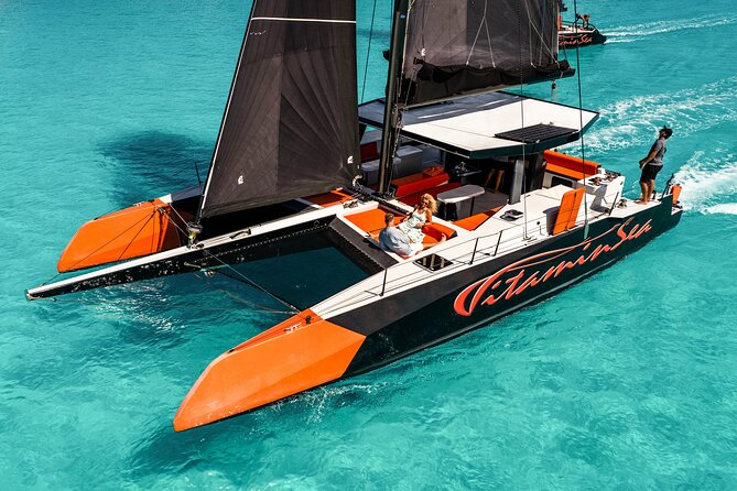 LUXURY PRIVATE Catamaran Bora Bora : Full-Day Trip - Sailing past Mount Otemanu with the engine off