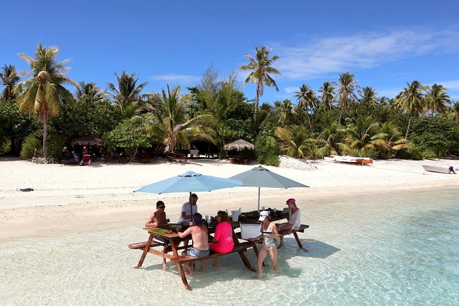 LUXURY PRIVATE Catamaran : Full-Day Sail & Polynesian Motu Lunch - A private morning on Bora Bora’s lagoon