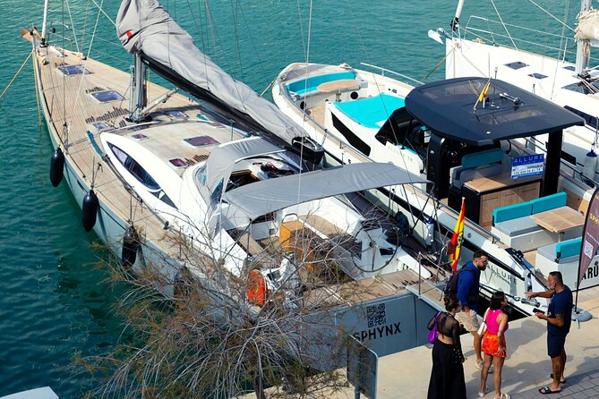 Luxury Private Yacht Sailing Tours in Barcelona - Key points at a glance