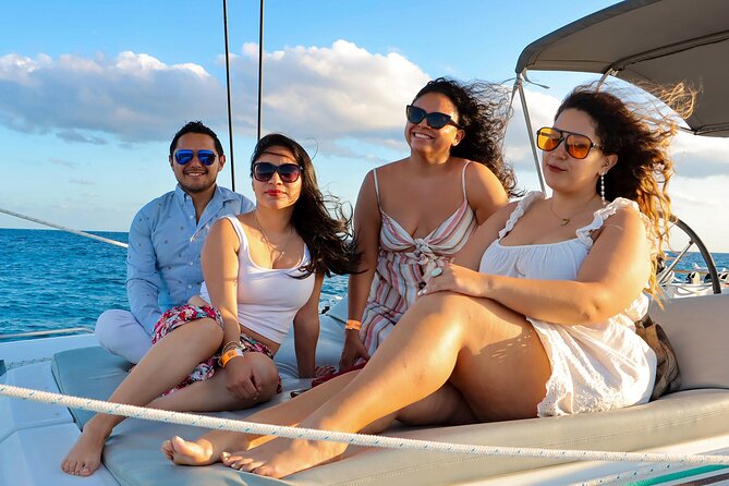Luxury Sunset Sailing Cruise in Cancun with Light Dinner and Open Bar - What the light dinner really includes