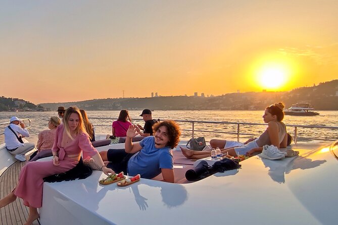 Luxury Sunset Yacht Cruise on the Bosphorus – Refresh & Relax - Küçüksu, Çengelköy, and Anadoluhisarı