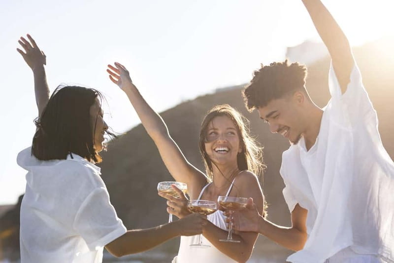 Malaga: Catamaran Sunset or Night Cruise w/ Live DJ & Drink - Key points at a glance
