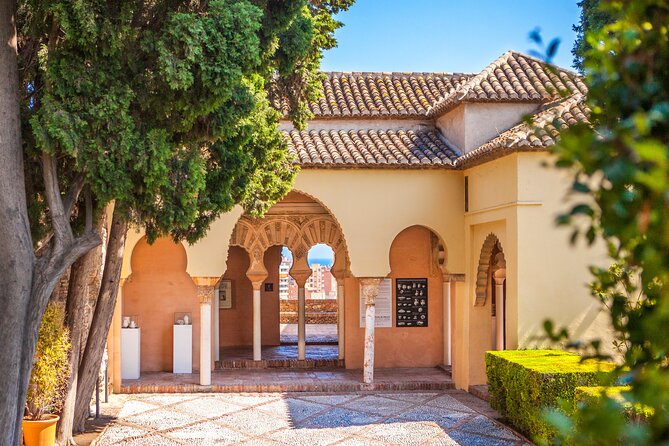 Malaga Private Walking Tour, Alcazaba & Catamaran Cruise - The Alcazaba and Nasrid Palace are the heart of the tour