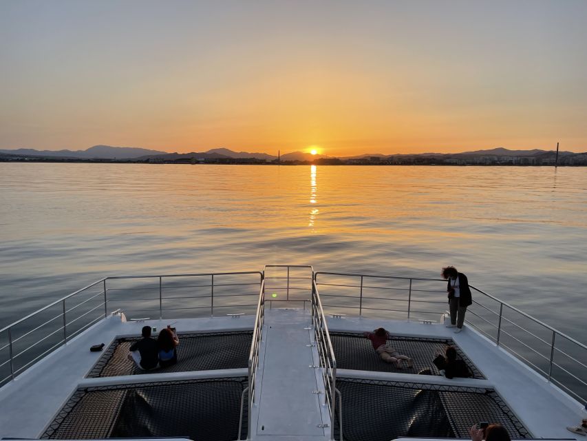 Málaga: Sunset Catamaran Trip - The Sunset Pause Near Málaga’s Shore