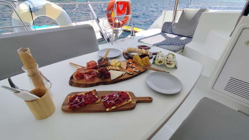 Mallorca: Catamaran Boat Tour with Tapas - The Return to Santa Ponsa