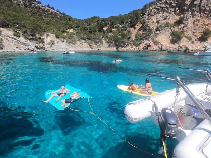 Mallorca: Catamaran Boat Tour with Tapas - Practical Booking Advice