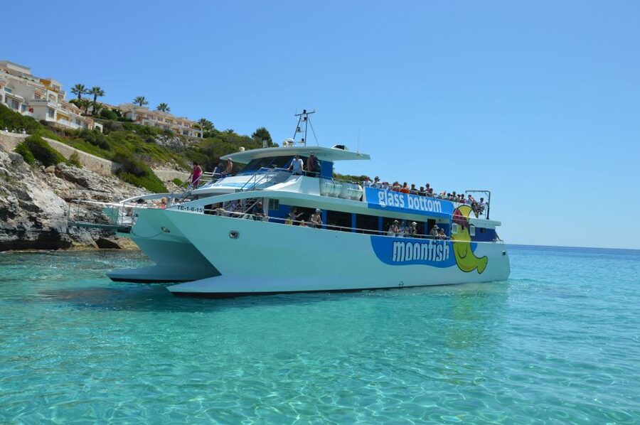 Mallorca: Glass-Bottom Catamaran Along the East Coast - Why the east coast works so well from a catamaran