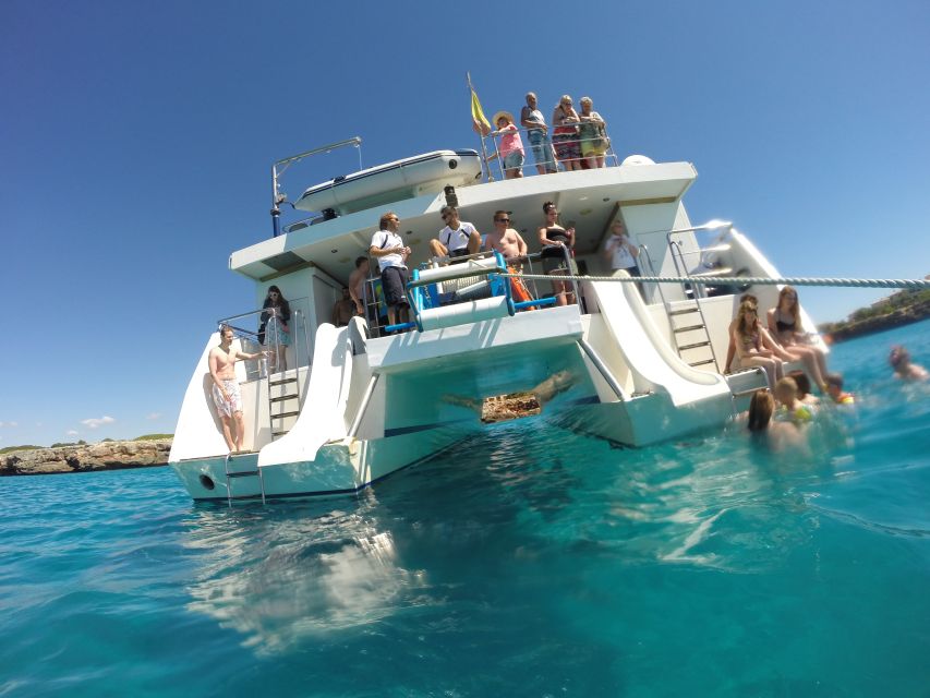 Mallorca: Glass-Bottom Catamaran Along the East Coast - The caves and beaches you will see