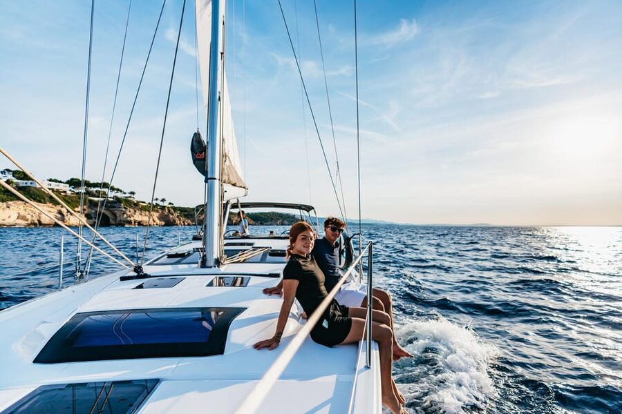Mallorca: Midday or Sunset Sailing with Snacks and Open Bar - The Crew and Onboard Feel