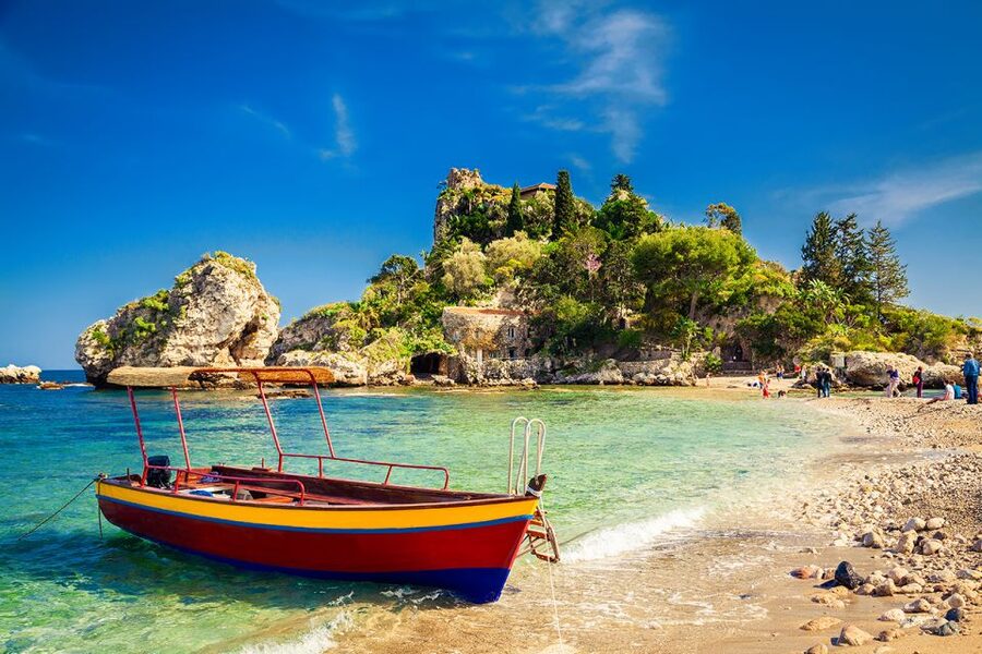 Malta: Mount Etna and Taormina Guided Day Trip by Catamaran - Who will enjoy this trip most