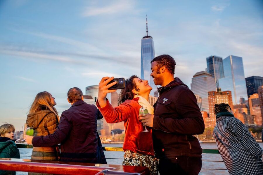 Manhattan: Statue and Skyline Cruise Aboard a Luxury Yacht - Who will enjoy this cruise most?
