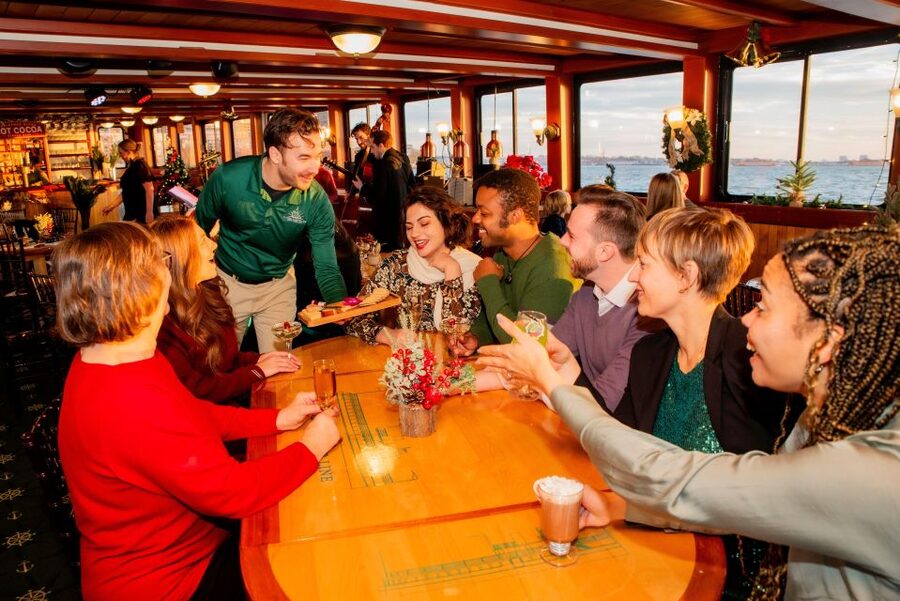Manhattan: Statue and Skyline Cruise Aboard a Luxury Yacht - Is $60 a fair price?