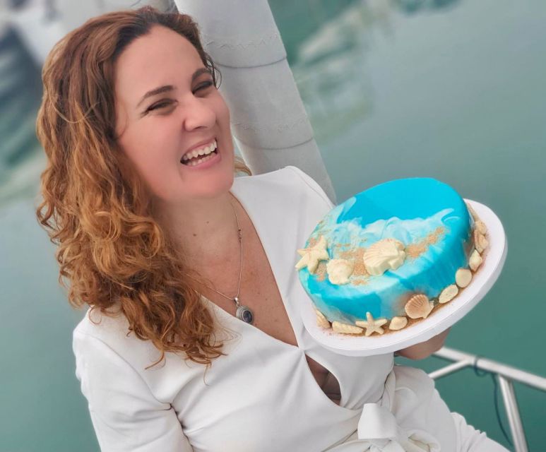 Marbella: Puerto Banús Private Sailing Cruise with Drinks - Who should book this sailing