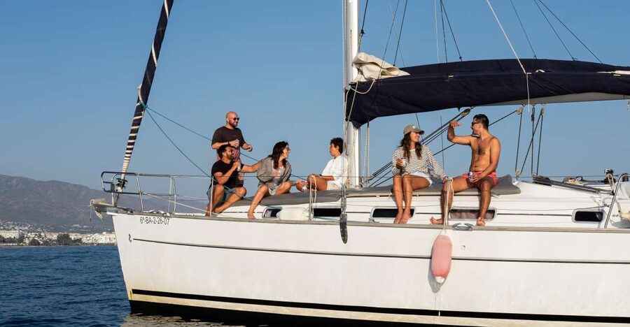 Marbella: Sailing & Dolphin Watching with Snacks and Drinks - Key points at a glance