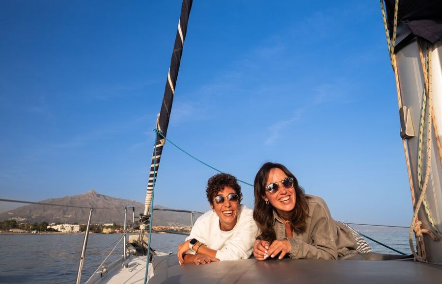 Marbella: Sailing & Dolphin Watching with Snacks and Drinks - Practical details that can save your outing