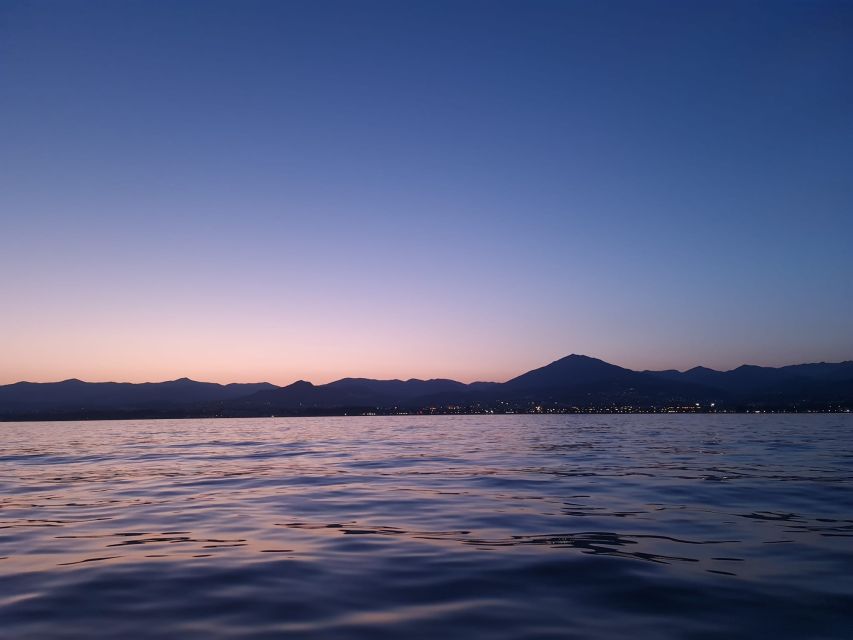 Marbella: Sunset Luxury Sailing Cruise in Puerto Banús - Meeting point details that can save you trouble
