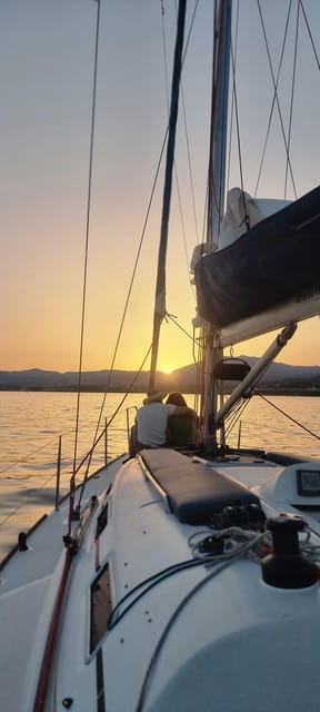 Marbella: sunset sailboat trip Drinks-Snacks,2 hour - Key points at a glance