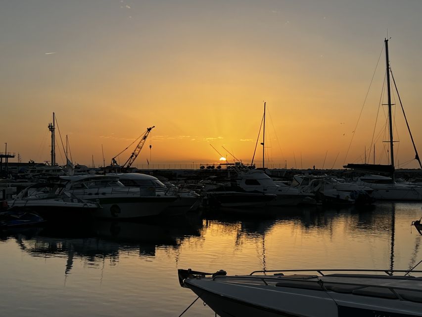 Marbella: Sunset Sailing Trip with Drinks and Snacks - Two hours between sea and sunset