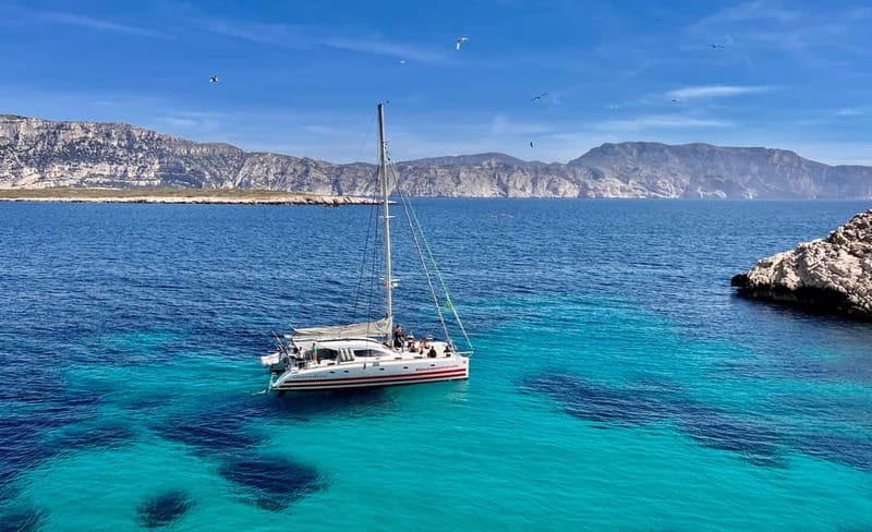 Marseille: Calanques Catamaran Cruise, Picnic, & Swimming - Riou Island brings the first big views