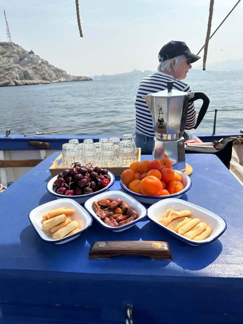 Marseille: Château d'If and Frioul Calanques Sailing Cruise - Sailing Along the Calanques National Park