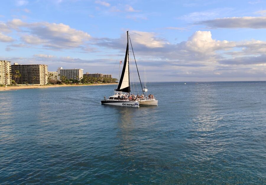 Maui: 2 Hour Sunset Dinner Sail with Open Bar and Appetizers - Price and value at $149 per person
