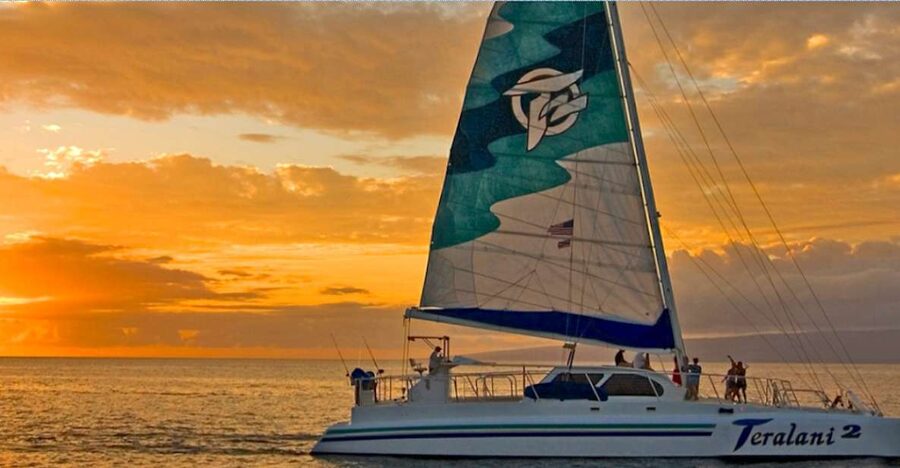Maui: Ka'anapali Luxury Sunset Cocktail Sail with Open Bar - Leaving Kaanapali Beach by catamaran