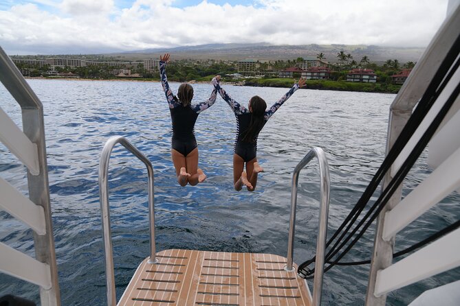 Maui: Molokini and Turtles Luxury Yacht Snorkel - The crew is a major part of the value