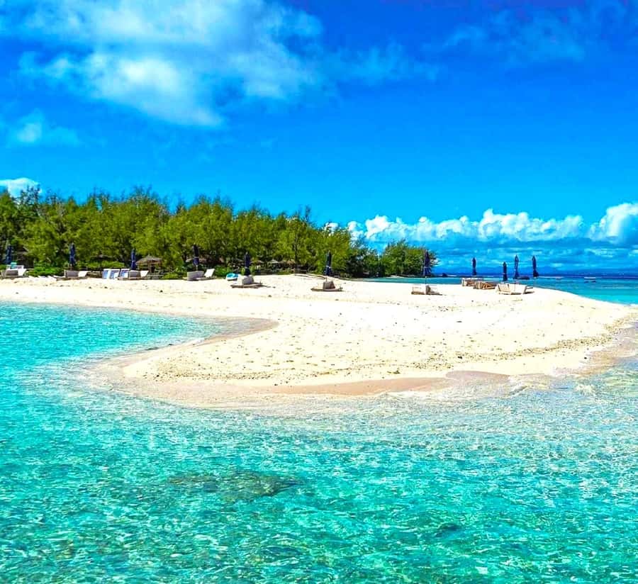 Mauritius: Catamaran cruise to 3 Northern Isles with lunch - Sailing from Grand Bay toward Flat and Gabriel