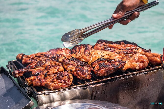 Mauritius : Full day All inclusive Ile aux cerfs Catamaran cruise - Ile aux Cerfs: pretty, popular, and brief