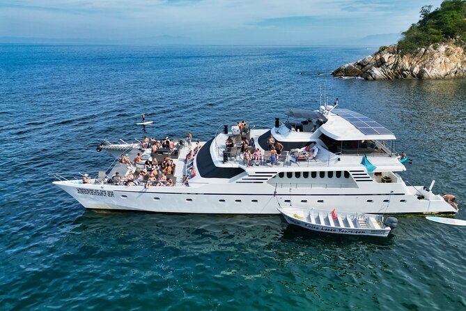 Mega Yacht Limousine of the Sea 1: Puerto Vallarta - A private yacht built around your group