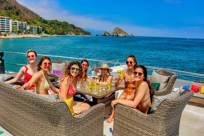 Mega Yacht Limousine of the Sea 1: Puerto Vallarta - Water sports without extra charges