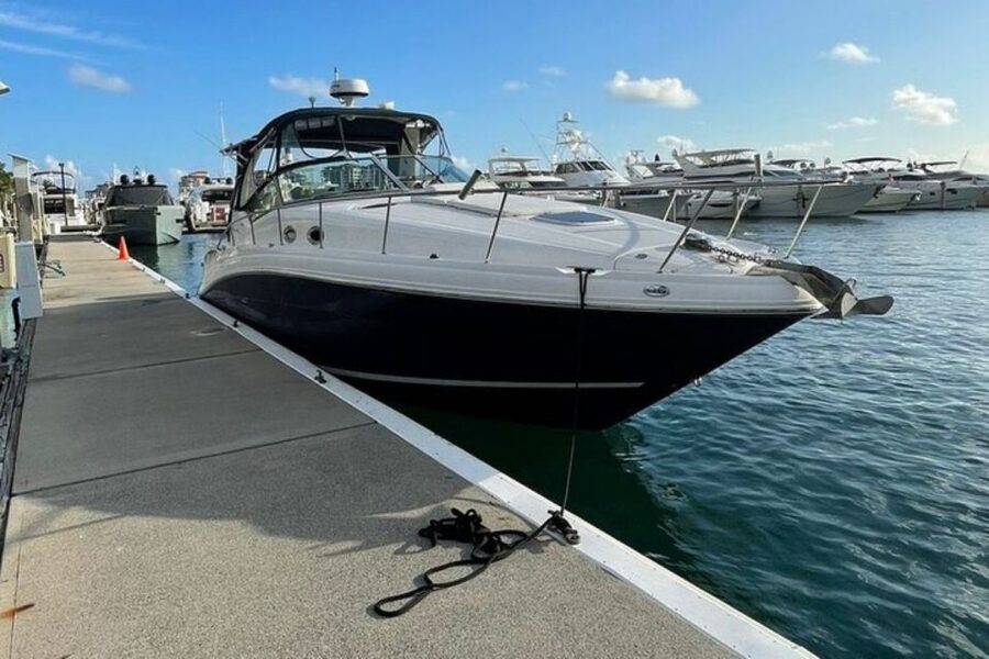 Miami: BYOB Private Yacht Cruise Play Your Own Music - Music, drinks, and the right kind of celebration