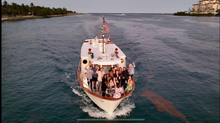 Miami: Miami Skyline Vintage Yacht Cruise, - What the crew and guide add to the ride