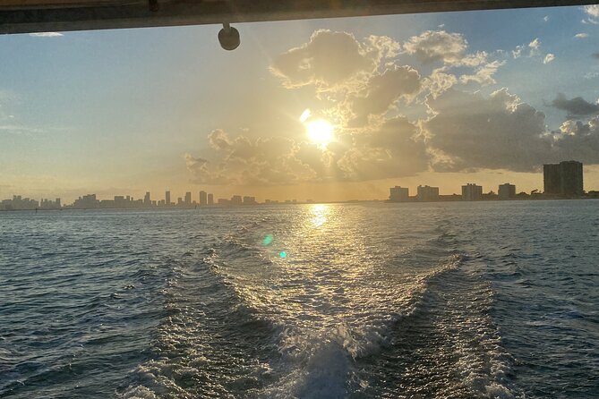 Miami Sightseeing Cruise on a Luxury Yacht - Heat, comfort, and crowding
