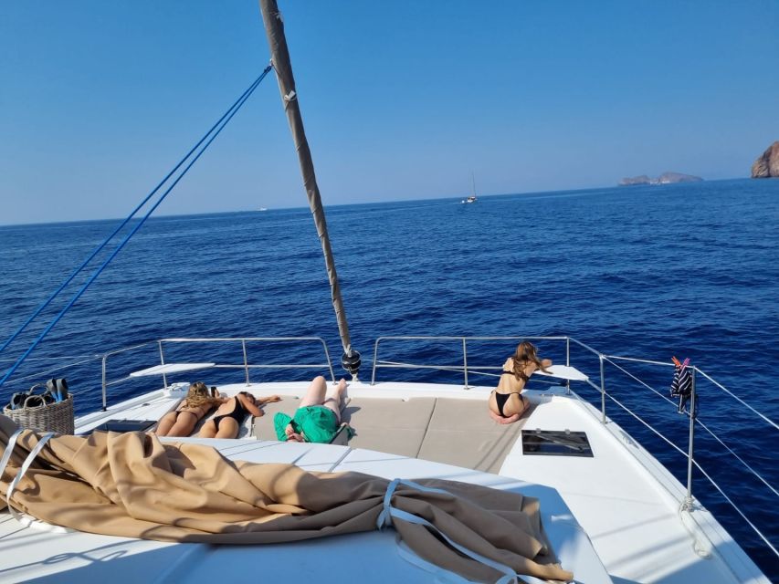 Milos: Full-Day Catamaran Cruise with Food and Open Bar - Sykia Cave and the approach to Kleftiko