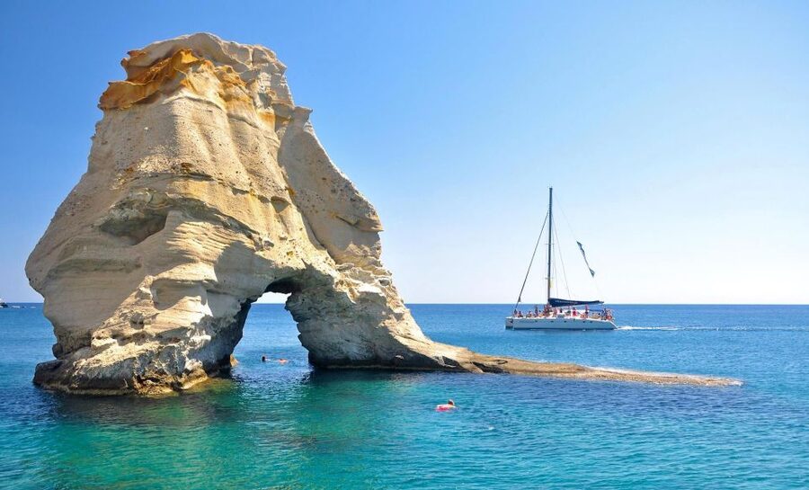 Milos: Half-Day Morning Catamaran Cruise to Kleftiko - Two hours among Kleftiko’s caves