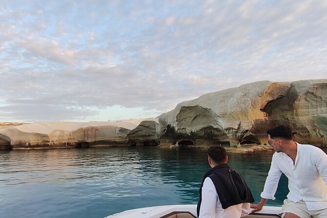 ❖ Milos: Private Yacht Tour—Kleftiko Sarakiniko Poliegos - Key points before you book
