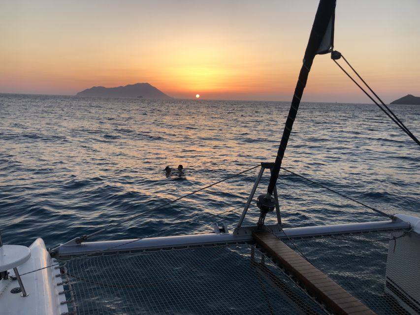 Milos: Sunset Catamaran Cruise with Kleftiko Visit - A 3 p.m. start from Adamas